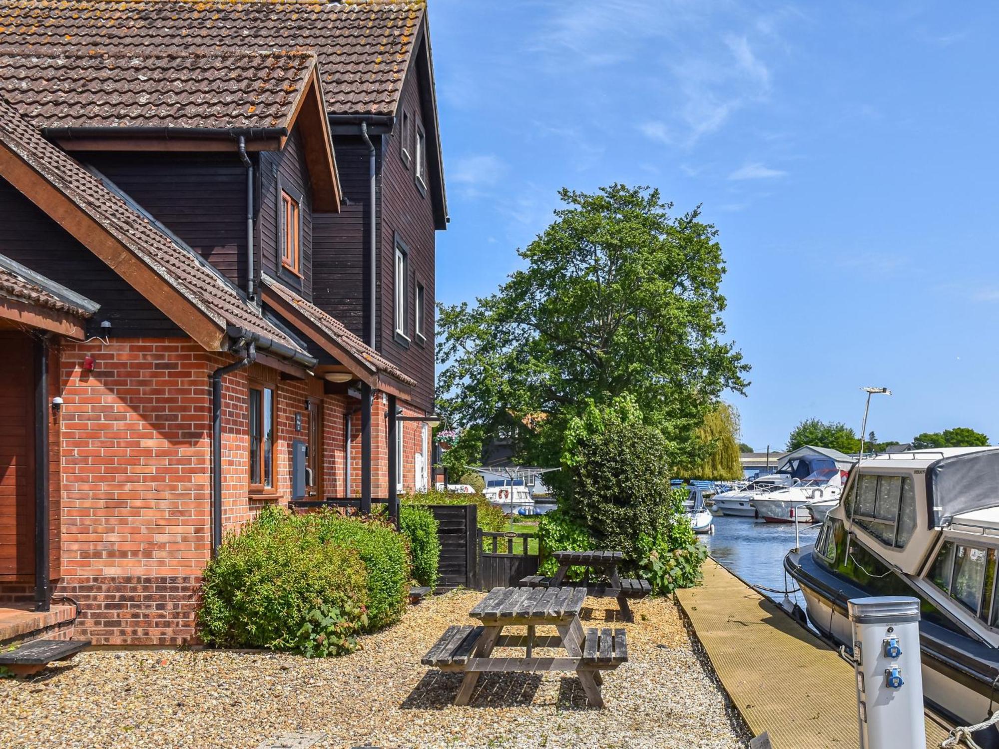 Lilys Cottage Wroxham Exterior photo